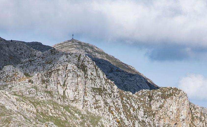 Appartamento Duplex Con Vistas Al Picu Pienzu, Colunga Esterno foto